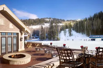 08 Vista Terrace