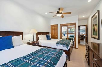 Lodge at Lionshead 03