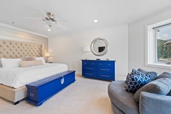 10 Bedroom