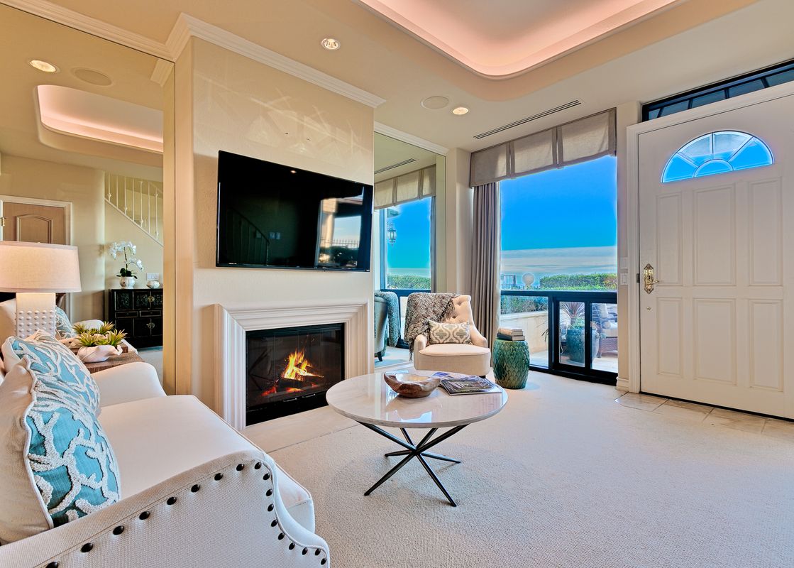 22 La Jolla Village Oceanfront