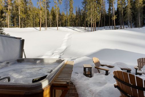 Private Hot Tub