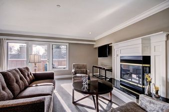 04 Lodge at Vail Luxury King Suite Slope View