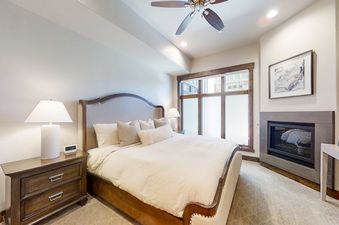 13 Canyons Village Unit 1