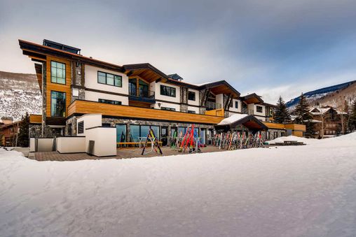 Ski-In/Ski-Out at the Riva Bahn Express Lift