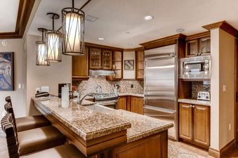 02-Park-Hyatt-Residences-3051
