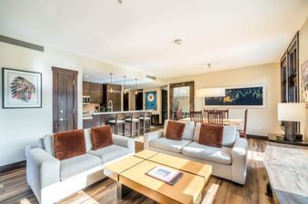 02 Hayden Lodge 2202