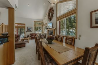 A welcoming dining and living area in Antlers Ridge Lodge.