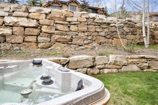 Private Hot Tub