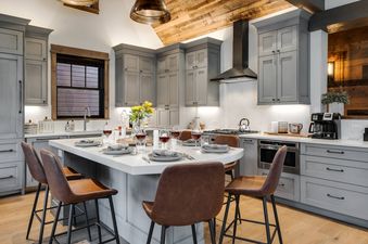 05 Kitchen