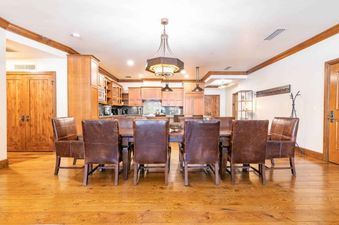 Great Bear Lodge 206