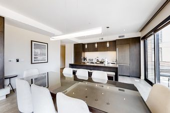 06 Dining and Kitchen