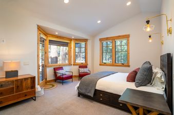 10 Bedroom