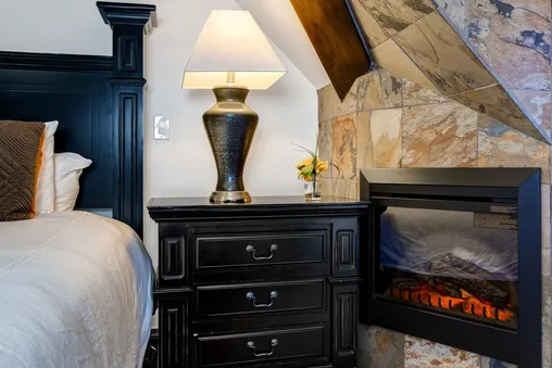 Multiple Fireplaces