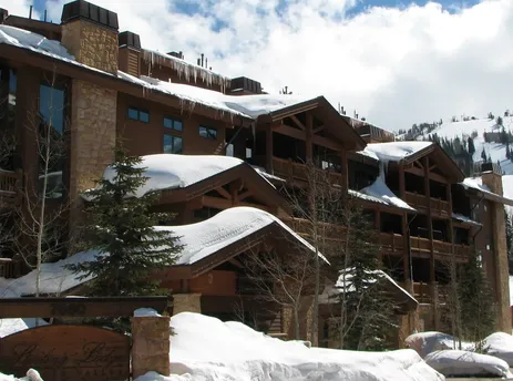 Sterling Lodge