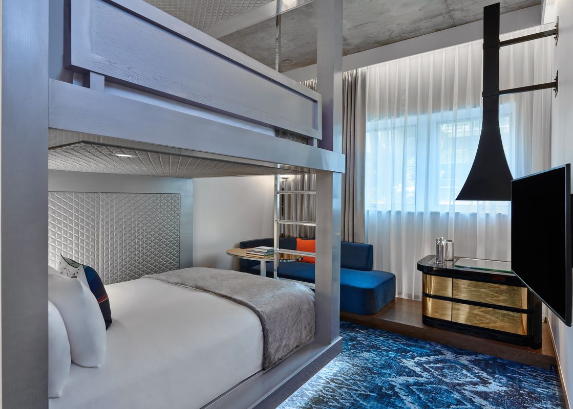 W Aspen Guest room