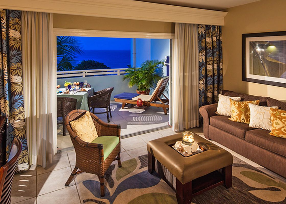 02 Caribbean Oceanview Veranda Double LOVD