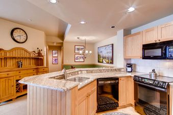 22-Westview-103 16-1130