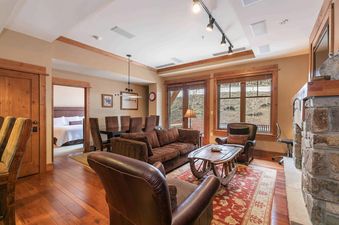 Big Horn Lodge 208