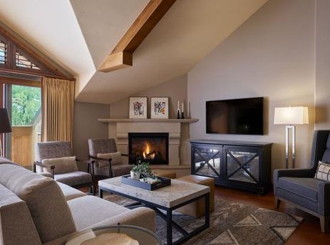 02 3-BR Residential Suite