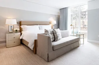 Goldener Balcony Room