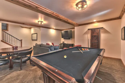 Games Room with Pool Table
