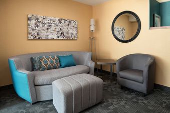 Courtyard Glenwood Springs 2 Queen Suite