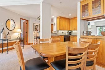 04 Kitchen and Dining