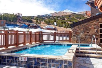 36 One Ski Hill Place