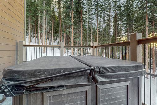 Private Hot Tub
