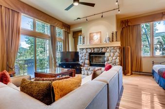 6-Highlands-Townhome-20-web