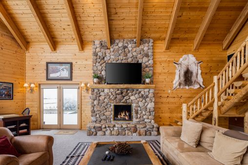 Gas fireplace