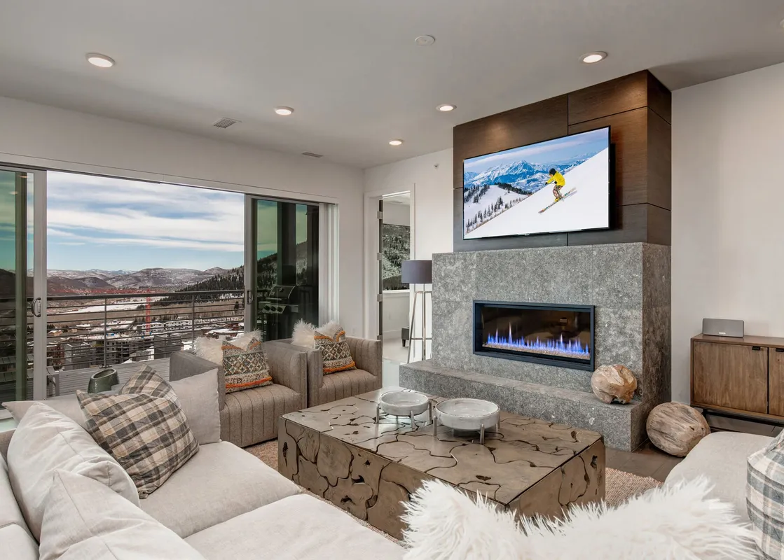 01 Living Room