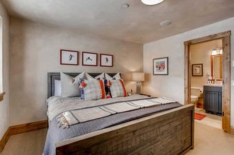 24-Meadows-Court-Beaver-Creek-large-025-10-Lower-Level-Bedroom-1500x1000-72dpi