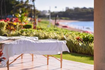 10 Alana Spa
