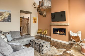 02 Big Pine Chalet