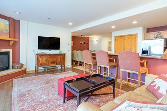 Bear Creek Lodge 403
