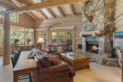 Multiple Fireplaces
