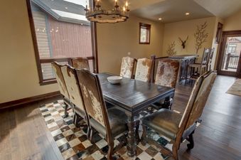 03 River Run Townhomes 96 Dining Area
