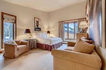 11 Bedroom