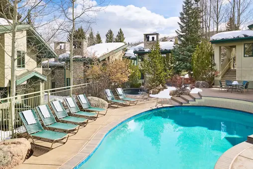 Outdoor Community Pool