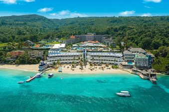 01 BEACHES OCHO RIOS