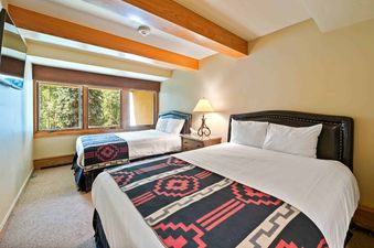 07 Lodge at Lionshead 406