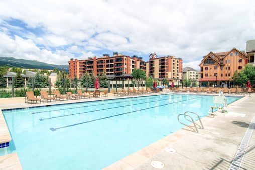 Outdoor Community Pool