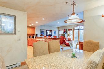 Bear Creek Lodge 211