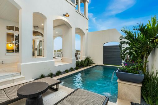 Private pool & resort pool