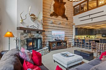 Pine Inn 8