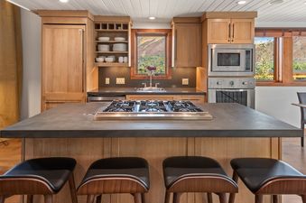 09 Shadow Mountain Luxury Townhome