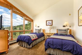 13 Bedroom