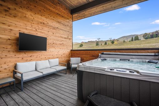 Outdoor Private Hot Tub