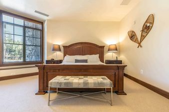 Great Bear Lodge 306